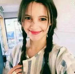 吃瓜娱乐图片搞笑头像女,搞笑头像中的青春活力女生风采